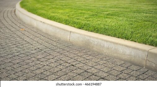 paving-slabs-grass-260nw-466194887